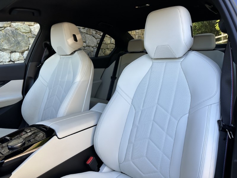 2025 (75) BMW 5 SERIES 520i M Sport Pro Saloon 5331531