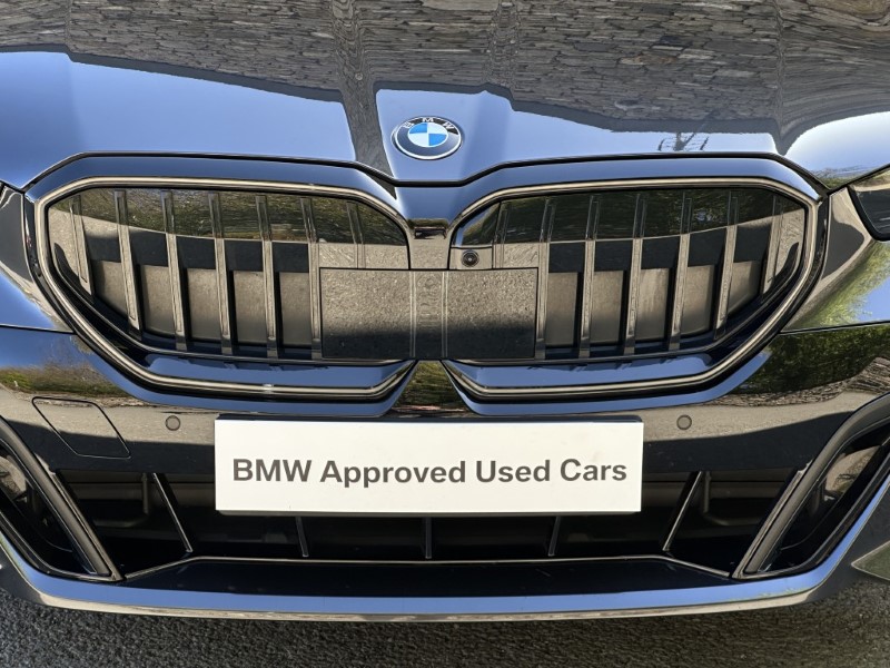 2025 (75) BMW 5 SERIES 520i M Sport Pro Saloon 5331564