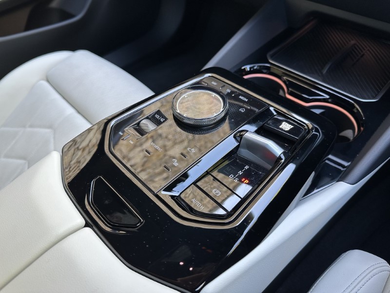 2025 (75) BMW 5 SERIES 520i M Sport Pro Saloon 5331514