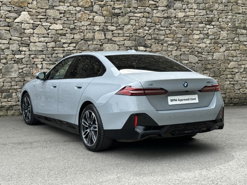 2024 (24) BMW I5 eDrive40 M Sport Saloon 1