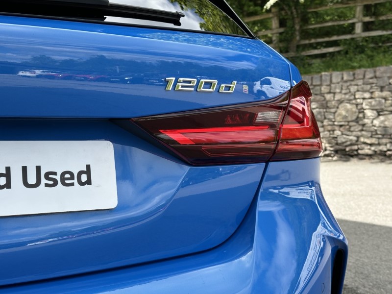 2023 (23) BMW 1 SERIES 120d M Sport 5dr  5390033