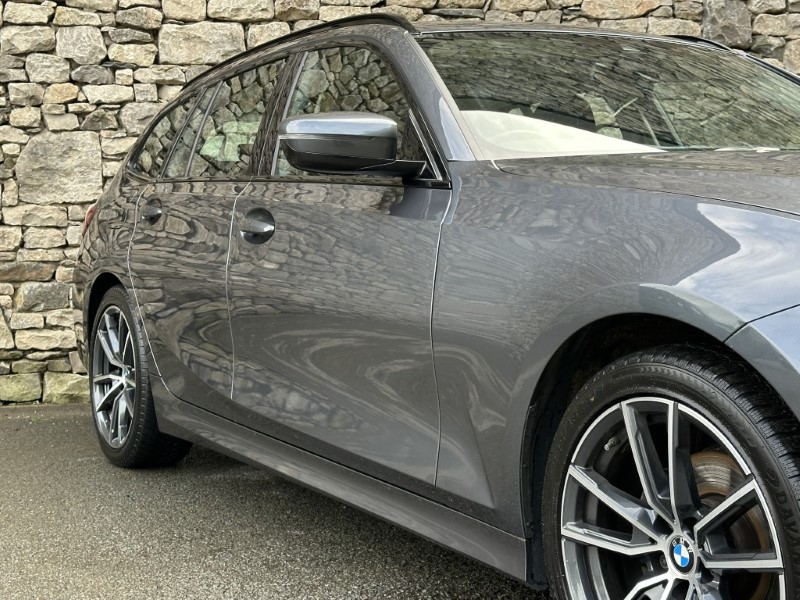 2021 (21) BMW 3 SERIES 320i Sport 5dr Touring  5434201