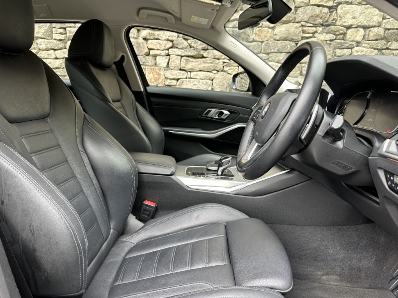 2021 (21) BMW 3 SERIES 320i Sport 5dr Touring  5434143