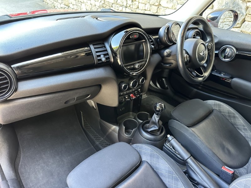 2018 (18) MINI HATCHBACK 1.5 Cooper 3dr 5397536