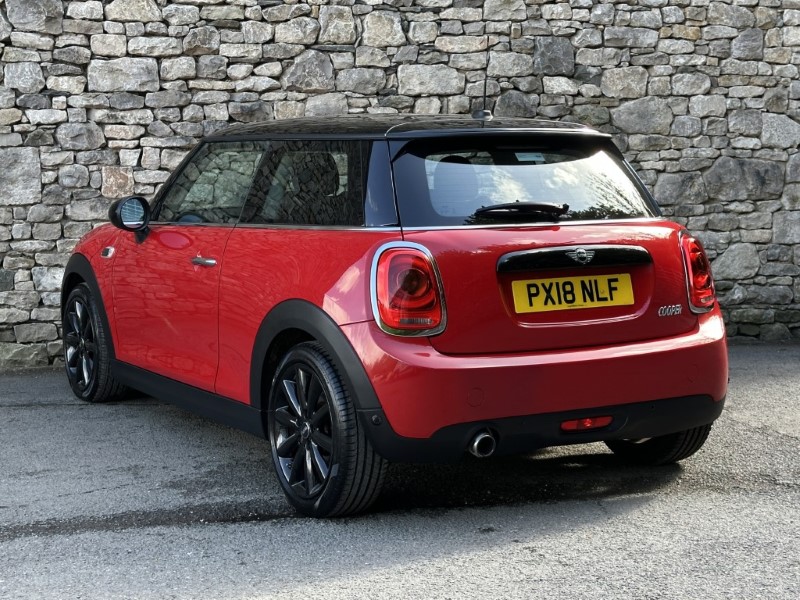 2018 (18) MINI HATCHBACK 1.5 Cooper 3dr 1