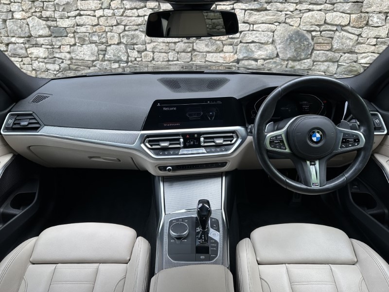 2021 (21) BMW 3 SERIES 320i xDrive M Sport 4dr Saloon 5376617
