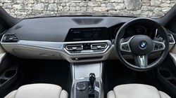 2021 (21) BMW 3 SERIES 320i xDrive M Sport 4dr Saloon 5376617