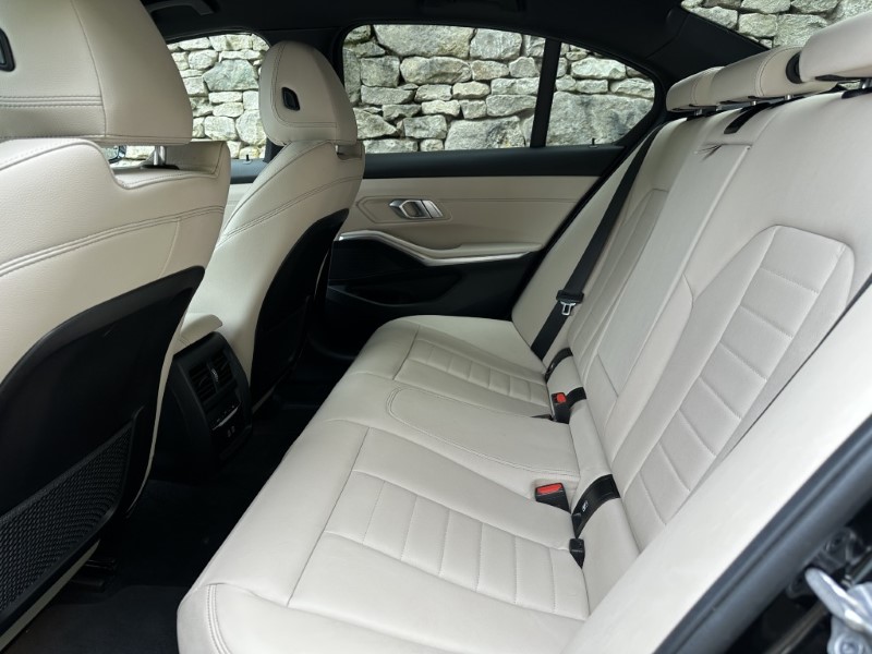 2021 (21) BMW 3 SERIES 320i xDrive M Sport 4dr Saloon 5376594