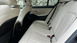 2021 (21) BMW 3 SERIES 320i xDrive M Sport 4dr Saloon 5376594