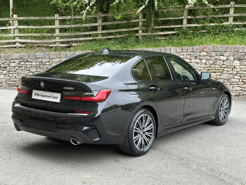 2021 (21) BMW 3 SERIES 320i xDrive M Sport 4dr Saloon 5376636