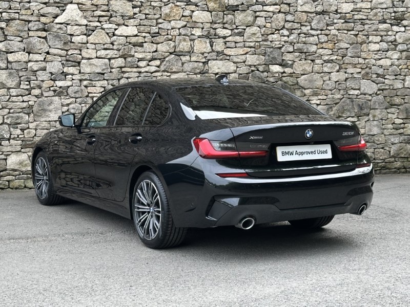 2021 (21) BMW 3 SERIES 320i xDrive M Sport 4dr Saloon 1