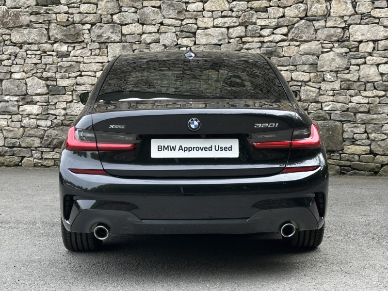 2021 (21) BMW 3 SERIES 320i xDrive M Sport 4dr Saloon 5376608