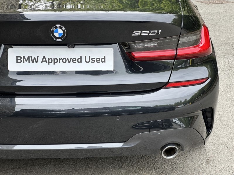 2021 (21) BMW 3 SERIES 320i xDrive M Sport 4dr Saloon 5376567