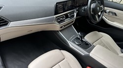 2021 (21) BMW 3 SERIES 320i xDrive M Sport 4dr Saloon 5376596