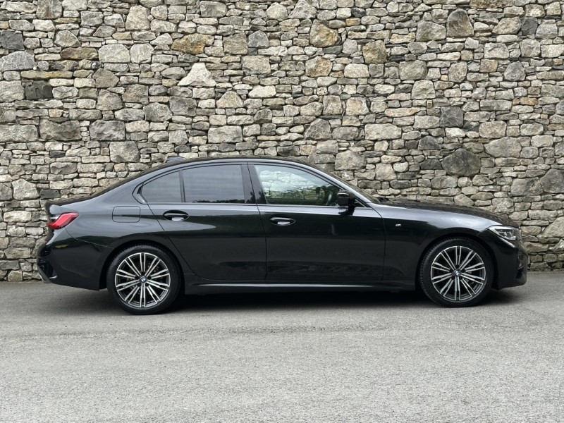 2021 (21) BMW 3 SERIES 320i xDrive M Sport 4dr Saloon 5376564