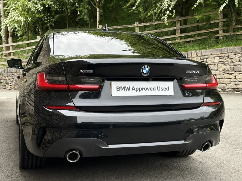 2021 (21) BMW 3 SERIES 320i xDrive M Sport 4dr Saloon 5376565