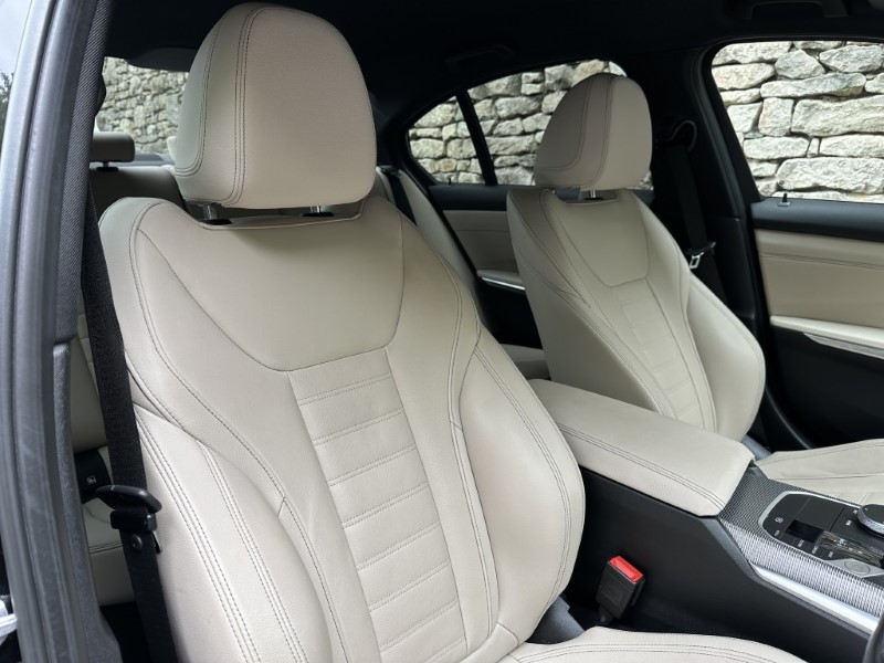 2021 (21) BMW 3 SERIES 320i xDrive M Sport 4dr Saloon 5376578