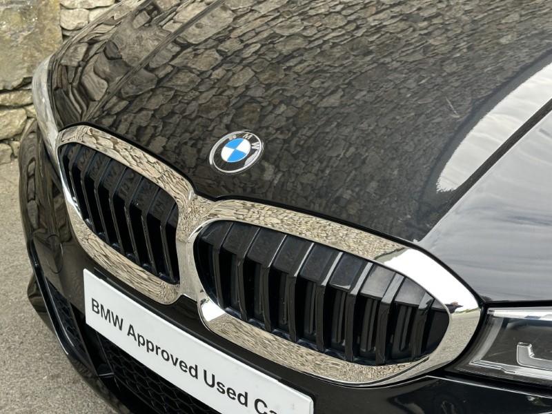 2021 (21) BMW 3 SERIES 320i xDrive M Sport 4dr Saloon 5376593
