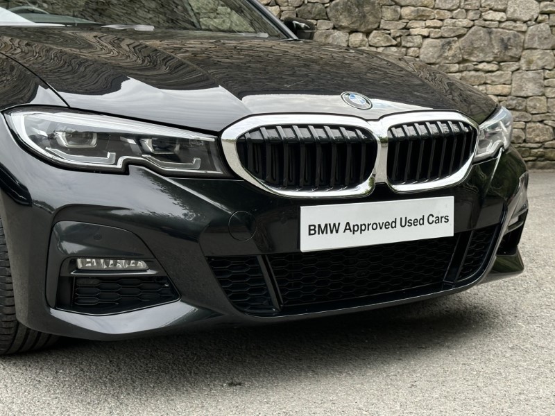 2021 (21) BMW 3 SERIES 320i xDrive M Sport 4dr Saloon 5376628