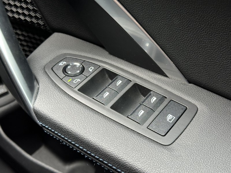 2023 (23) BMW iX1 xDrive30 M Sport 5408294