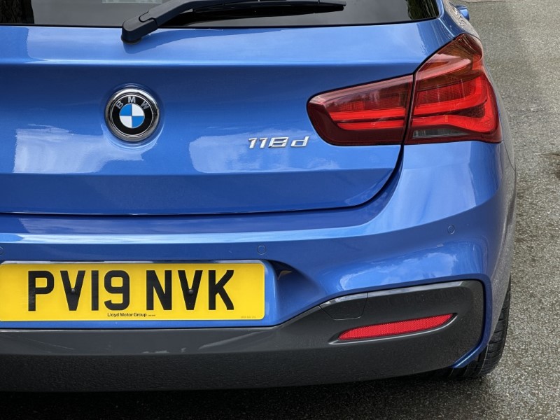 2019 (19) BMW 1 SERIES 118d M Sport Shadow Edition 5dr 5394351