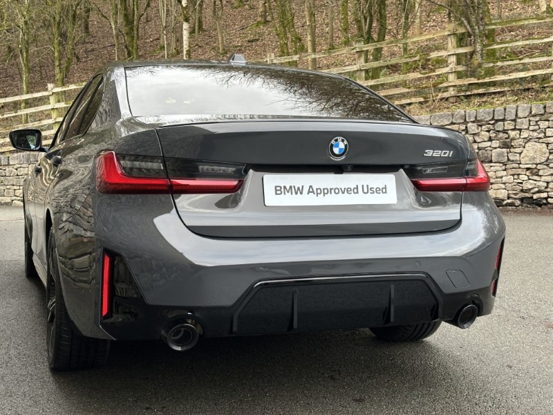2026 (26) BMW 3 SERIES 320i M Sport 4dr Saloon 5366972