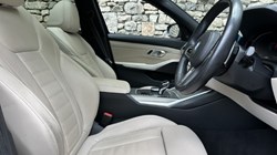 2019 (69) BMW 3 SERIES 330i M Sport 5dr Touring 5412858