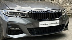 2019 (69) BMW 3 SERIES 330i M Sport 5dr Touring 5412916