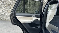 2021 (21) BMW X5 xDrive45e M Sport 5dr 5437718