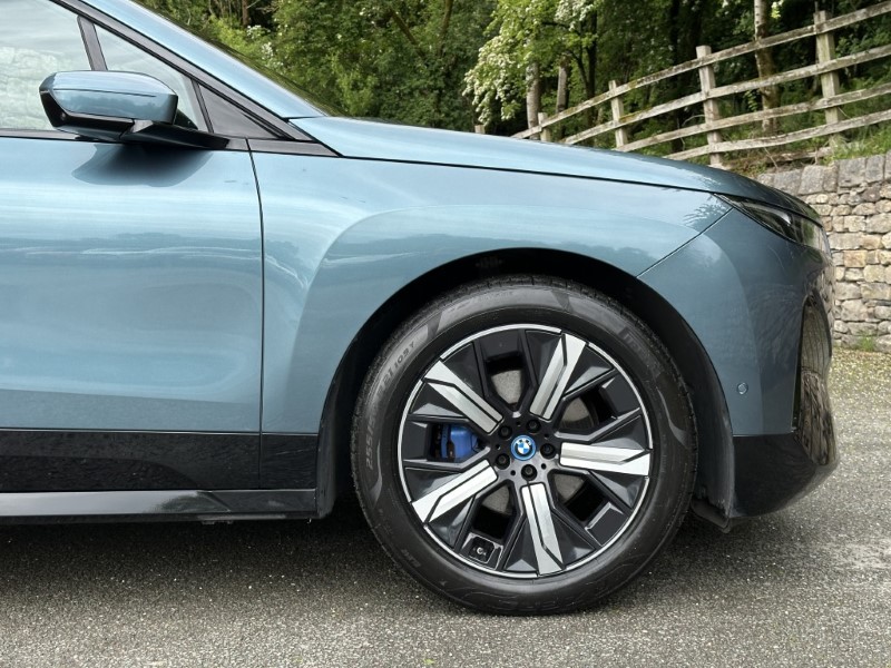 2022 (72) BMW iX 240kW xDrive40 M Sport Edition 76.6kWh 5dr Auto 5424387