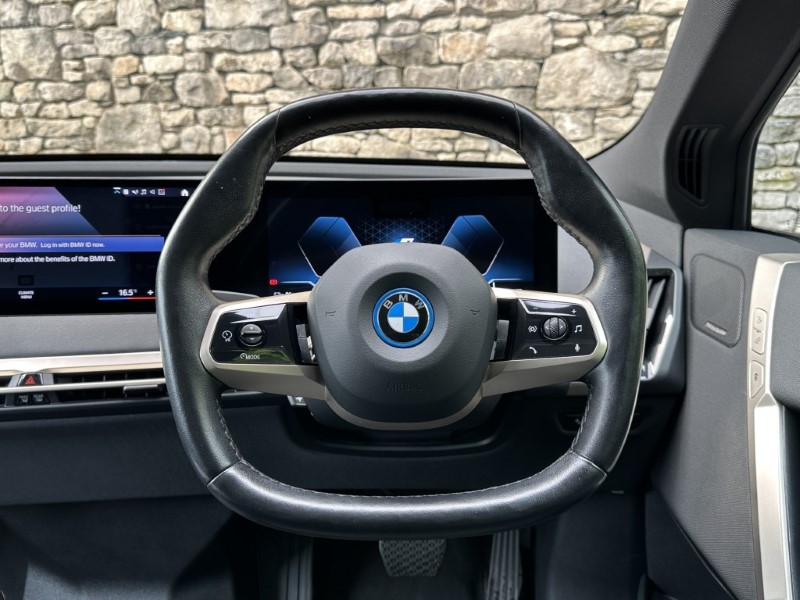 2022 (72) BMW iX 240kW xDrive40 M Sport Edition 76.6kWh 5dr Auto 5424369