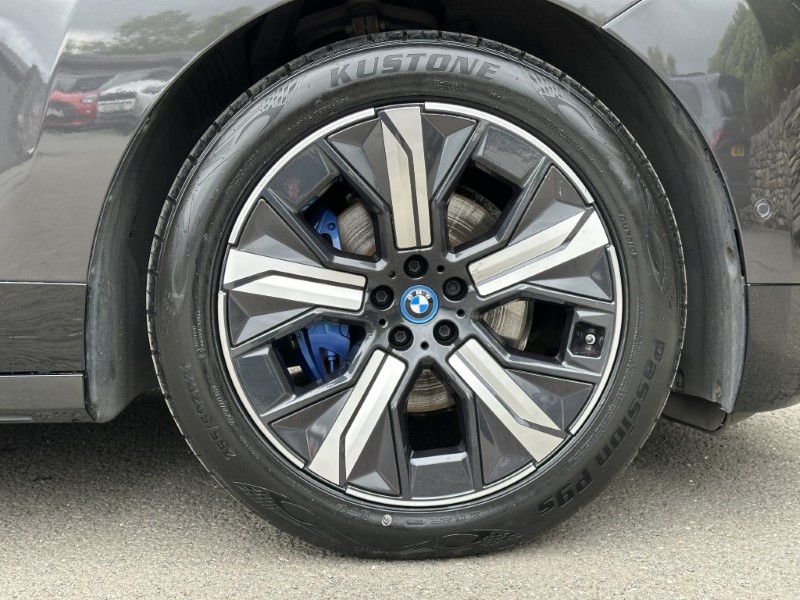 2022 (72) BMW iX xDrive40 M Sport Edition  5428281