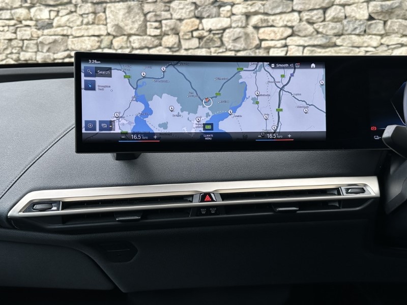2022 (72) BMW iX xDrive40 M Sport Edition  5428267