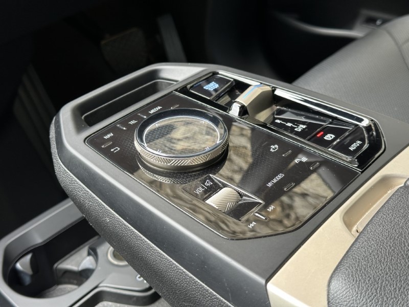2022 (72) BMW iX xDrive40 M Sport Edition  5428246