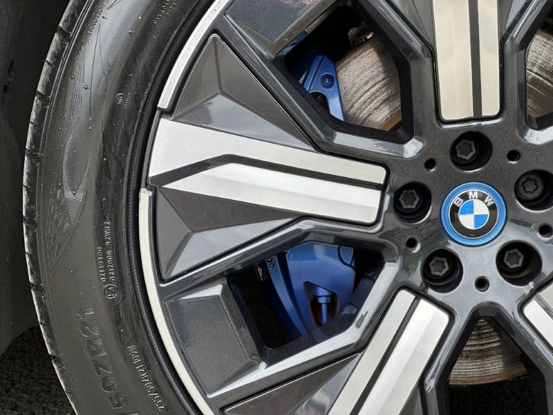 2022 (72) BMW iX xDrive40 M Sport Edition  5428283