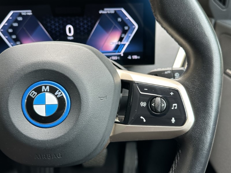 2022 (72) BMW iX xDrive40 M Sport Edition  5428236