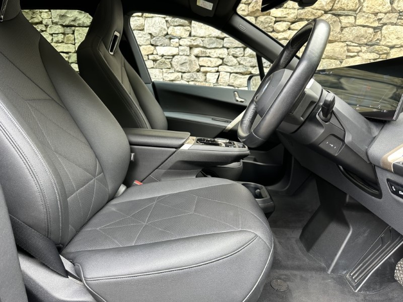 2022 (72) BMW iX xDrive40 M Sport Edition  5428225
