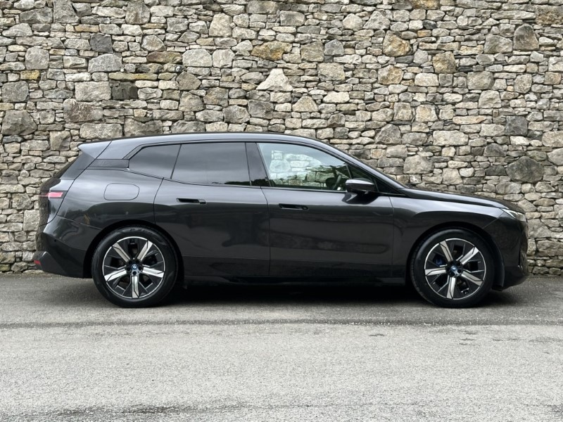 2022 (72) BMW iX xDrive40 M Sport Edition  5428213
