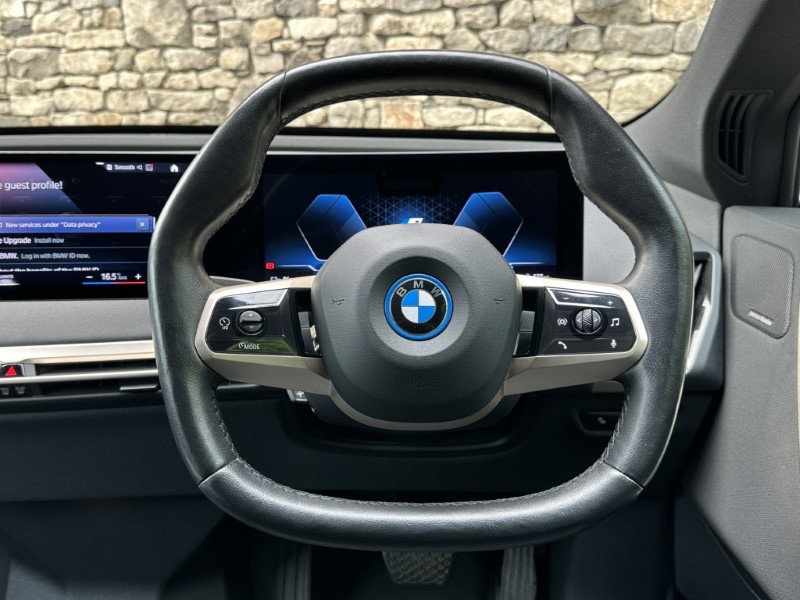 2022 (72) BMW iX xDrive40 M Sport Edition  5428264