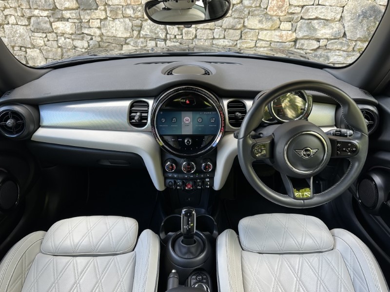 2022 (72) MINI HATCHBACK 1.5 Cooper Exclusive II 3dr Auto 5412517