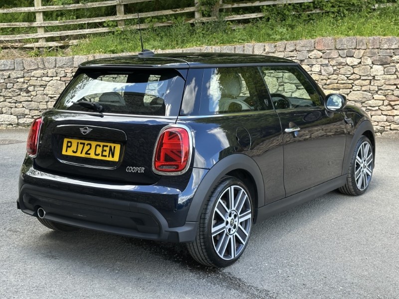 2022 (72) MINI HATCHBACK 1.5 Cooper Exclusive II 3dr Auto 5412536