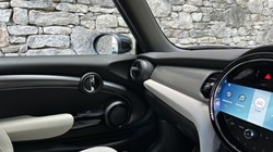 2022 (72) MINI HATCHBACK 1.5 Cooper Exclusive II 3dr Auto 5412487
