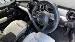 2022 (72) MINI HATCHBACK 1.5 Cooper Exclusive II 3dr Auto 5412477