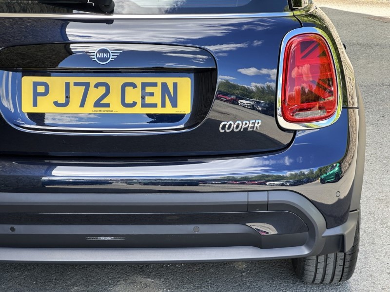 2022 (72) MINI HATCHBACK 1.5 Cooper Exclusive II 3dr Auto 5412474