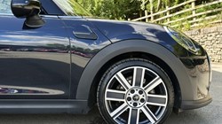 2022 (72) MINI HATCHBACK 1.5 Cooper Exclusive II 3dr Auto 5412532