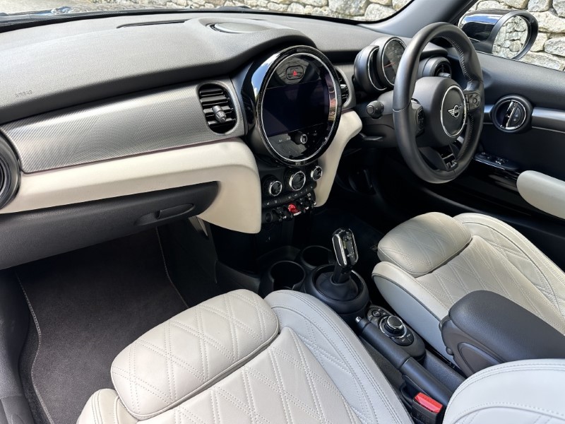 2022 (72) MINI HATCHBACK 1.5 Cooper Exclusive II 3dr Auto 5412497