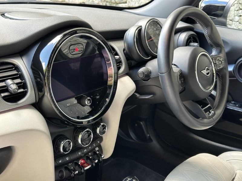 2022 (72) MINI HATCHBACK 1.5 Cooper Exclusive II 3dr Auto 5412498