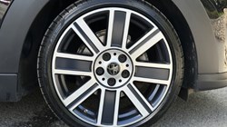 2022 (72) MINI HATCHBACK 1.5 Cooper Exclusive II 3dr Auto 5412531