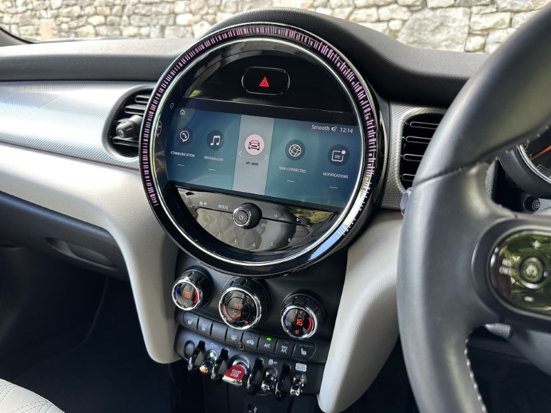 2022 (72) MINI HATCHBACK 1.5 Cooper Exclusive II 3dr Auto 5412504