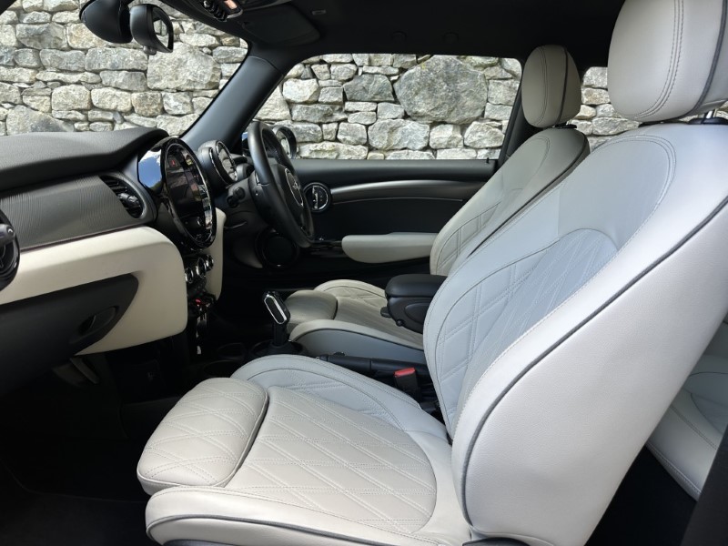 2022 (72) MINI HATCHBACK 1.5 Cooper Exclusive II 3dr Auto 5412496